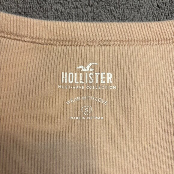 Hollister Must-Have Collection Baby Tee Crop Top Ribbed Nude Size Small #186 - Picture 5 of 7